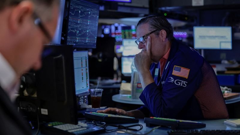 rising-bond-yields-put-pressure-on-the-stocks-powering-the-market