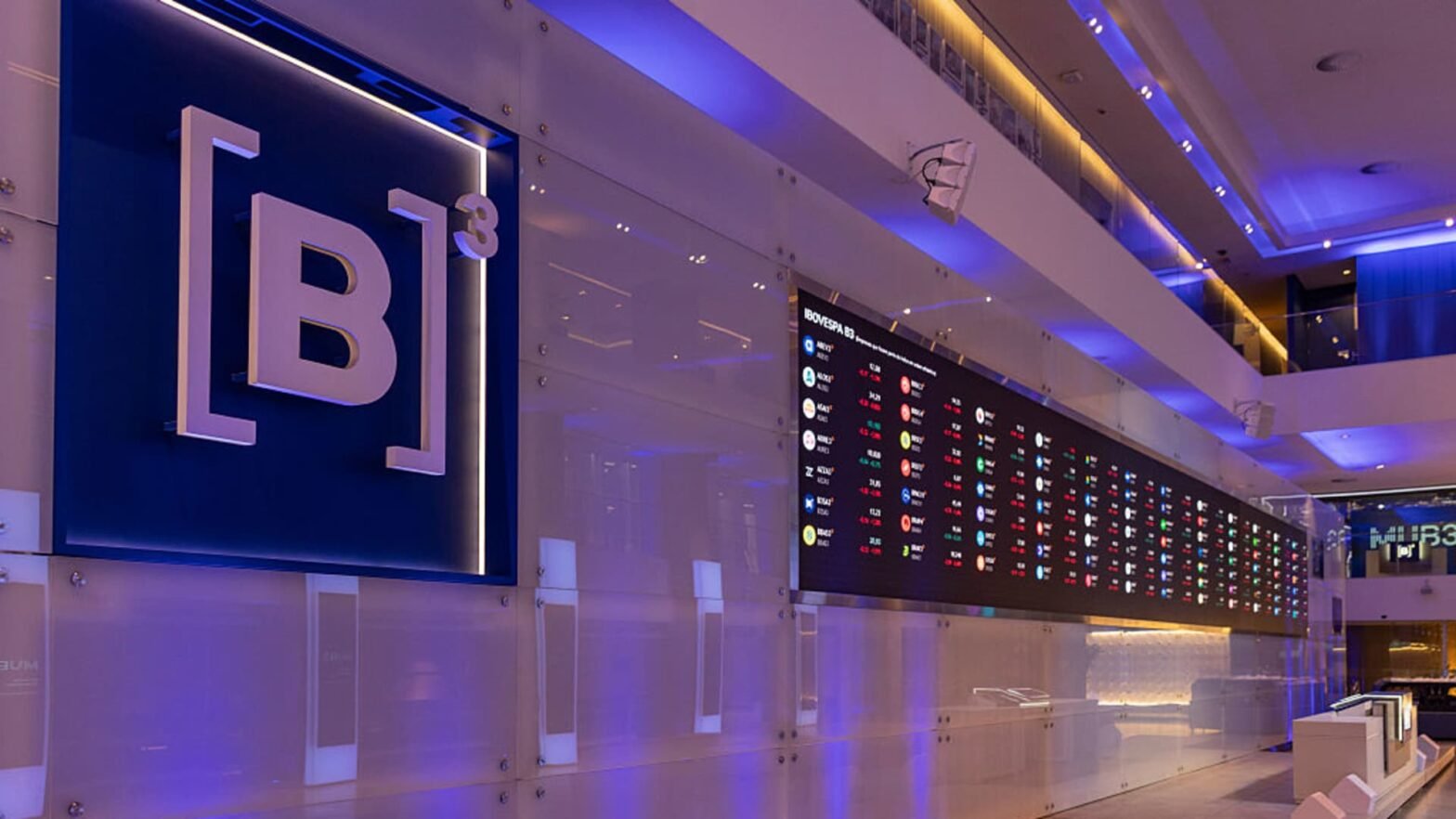 traders-are-piling-into-this-international-stock-market-that-just-pulled-ahead-of-the-nasdaq