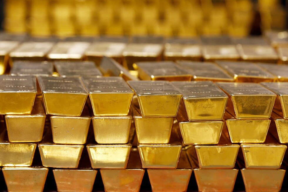 global-political-unrest-prompts-dutch-gold-reserve-relocation