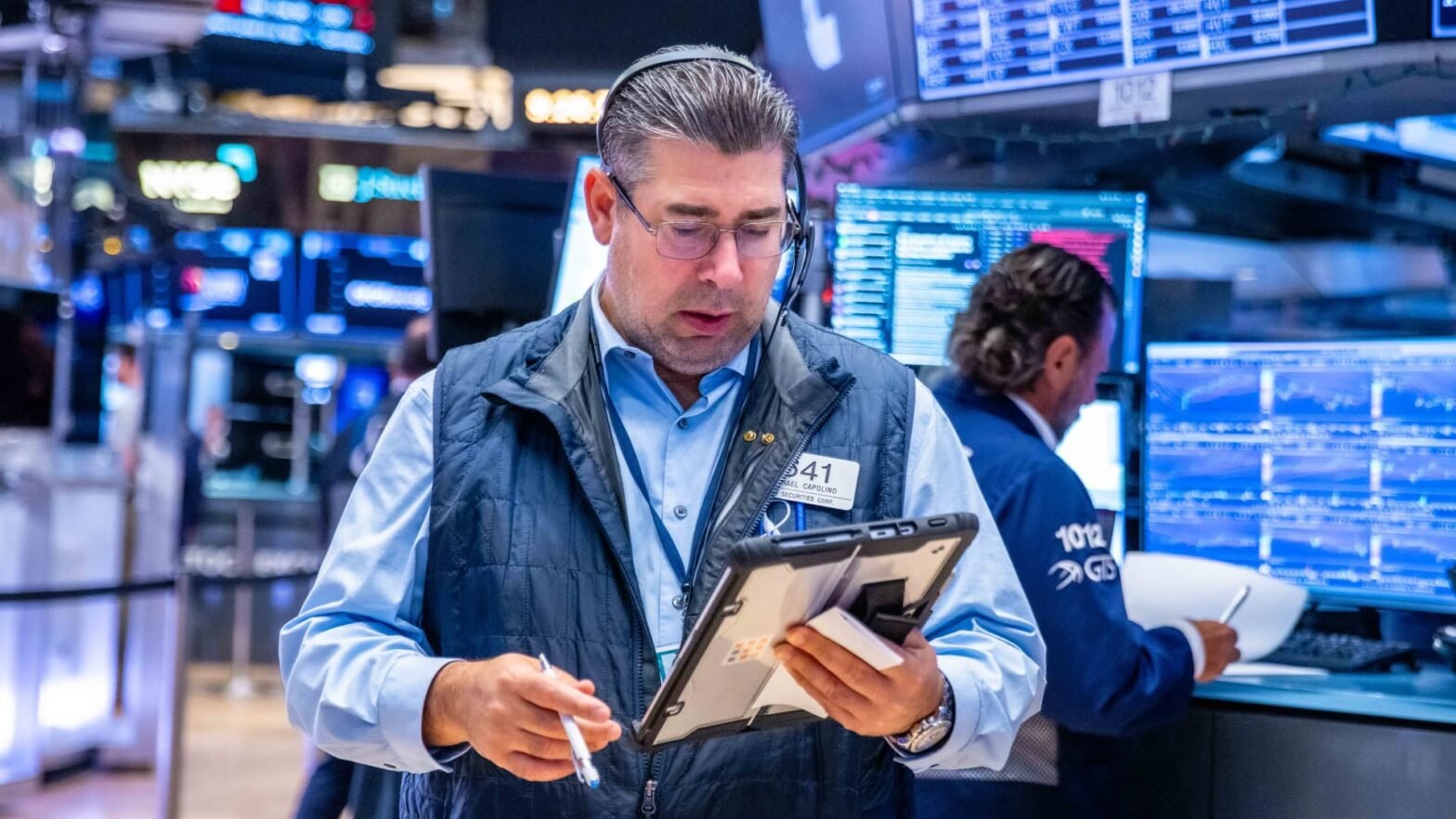 the-world-appears-to-be-entering-a-higher-rate-era.-here’s-who-will-pay-the-price