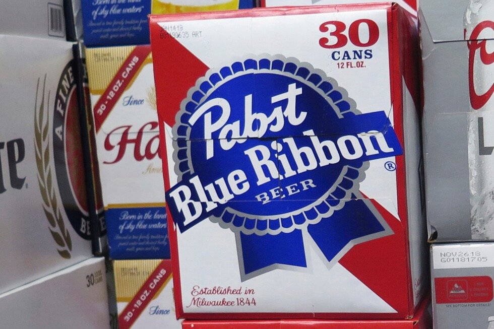 pabst-ceo-offers-up-to-$20,000-to-recover-1,602-missing-cases-of-beer