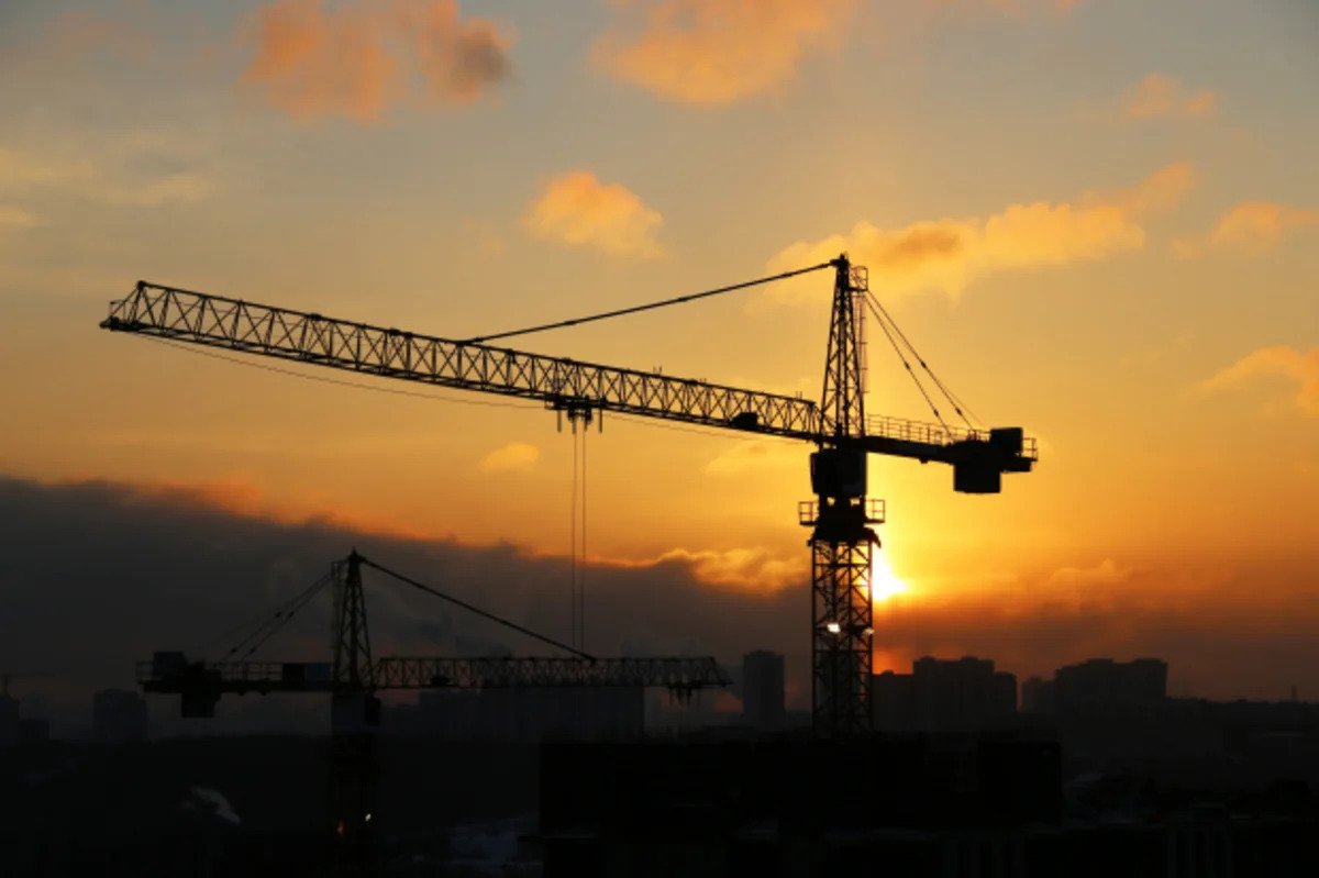 emcor-rises-21%-year-to-date:-should-investors-buy-the-stock-now?