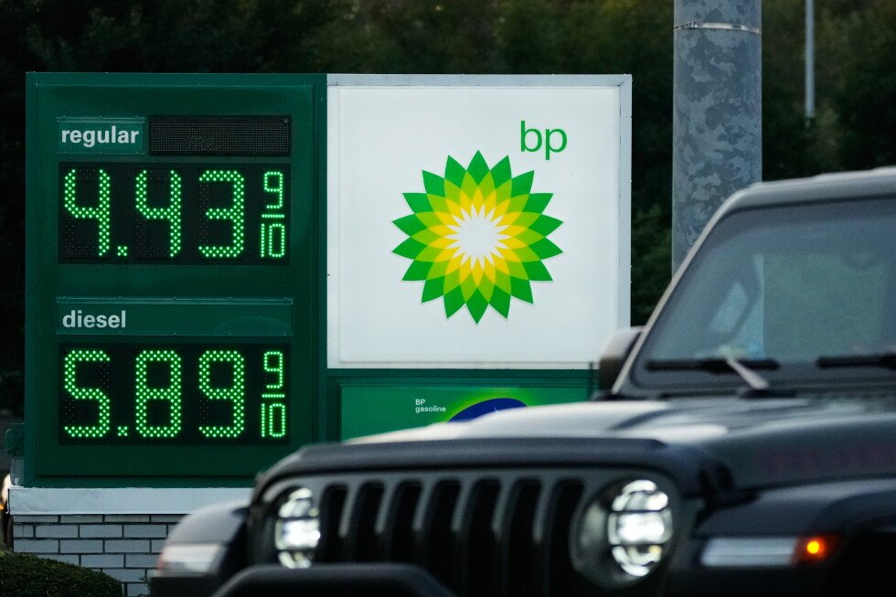 us-diesel-prices-hit-a-record-high-at-$5.85-on-average