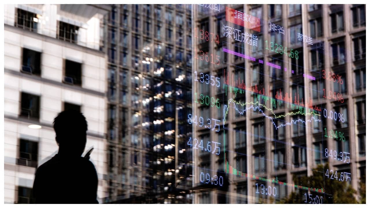 china’s-26%-earnings-boom-lands-with-a-thud-in-stock-market
