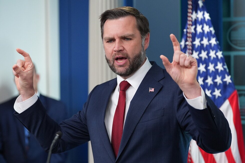 vance-dice-que-la-lucha-contra-iran-no-es-una-“guerra”-mientras-trump-lidia-con-conflicto-impopular