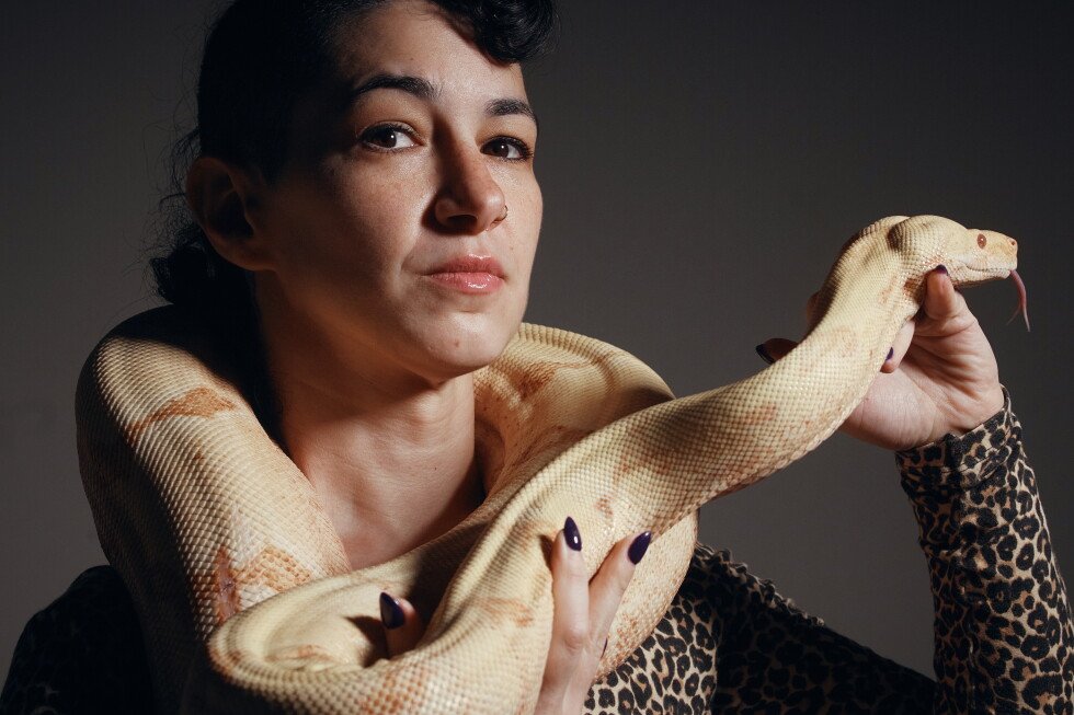 metropolitan-opera-holds-live-snake-auditions-for-mozart’s-‘cosi-fan-tutte’