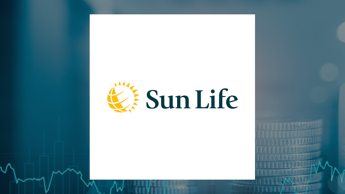 sun-life-financial-(tse:slf)-director-sells-101,580-shares-of-stock