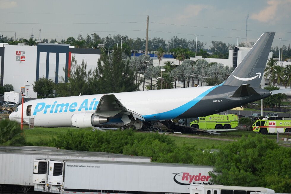 feds-detail-plans-for-investigating-cargo-plane-crash-in-miami