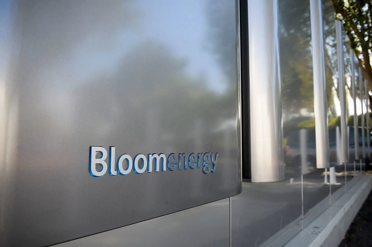 bloom-energy-(be)-joins-s&p-500:-can-its-ai-rally-continue?