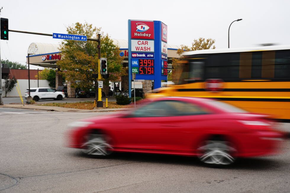 us-fuel-prices-hit-record-high-for-labor-day-weekend