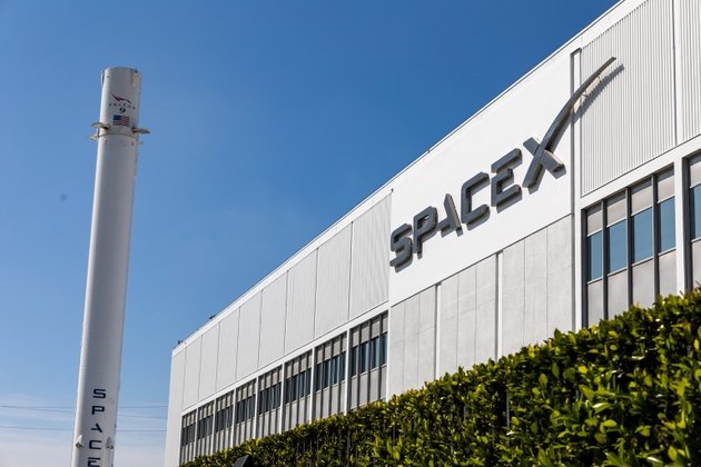 spacex-rated-buy-in-new-coverage-at-pivotal-on-starship-reusability-outlook