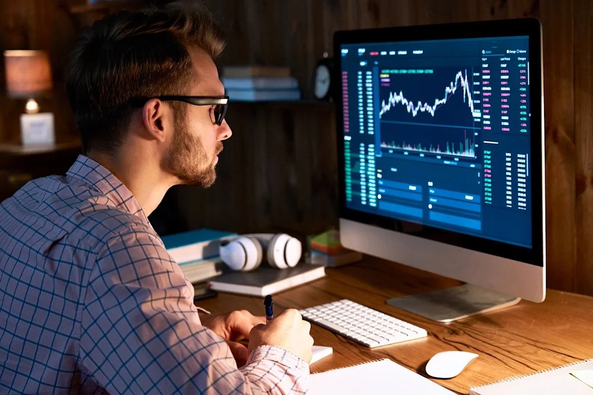 history-says-a-bear-market-is-coming-eventually-here’s-the-1-move-the-smartest-investors-are-making-right-now.
