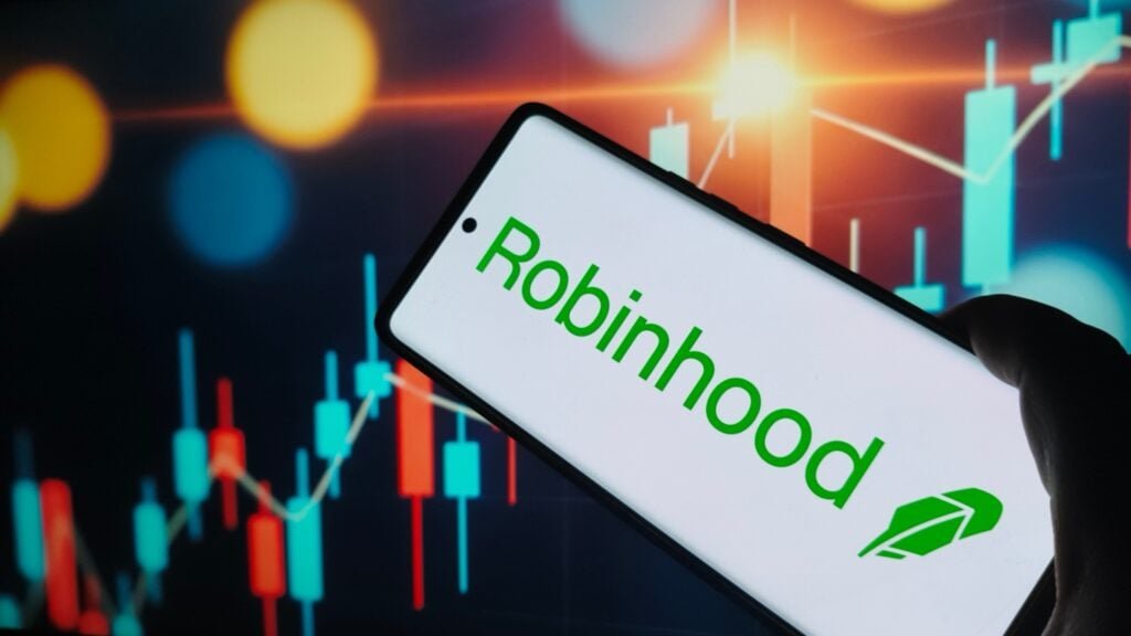robinhood-stock-on-edge-as-kalshi-moves-deeper-into-us-stock-trading