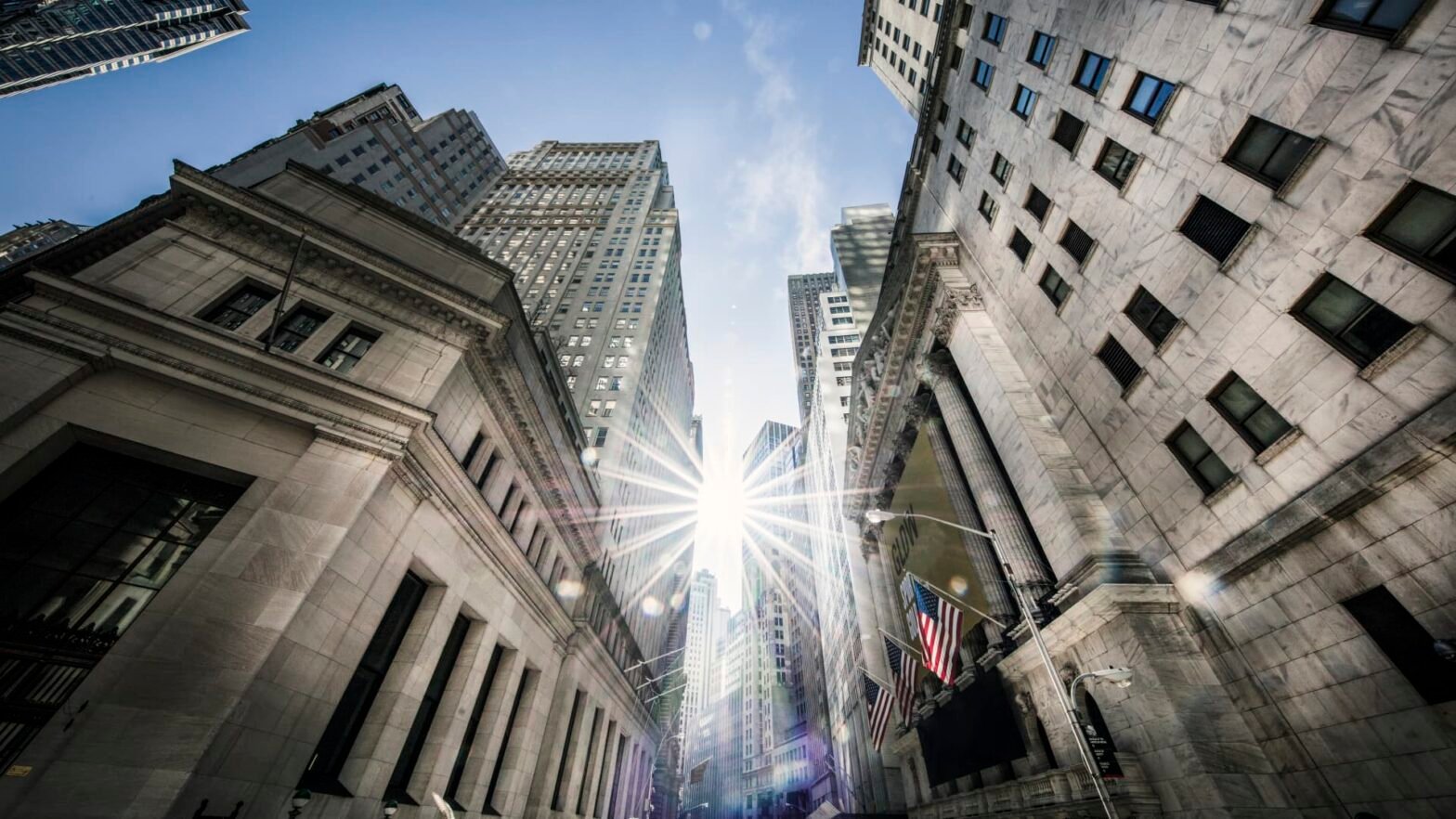 here-are-the-2-big-things-we’re-watching-in-this-week’s-stock-market