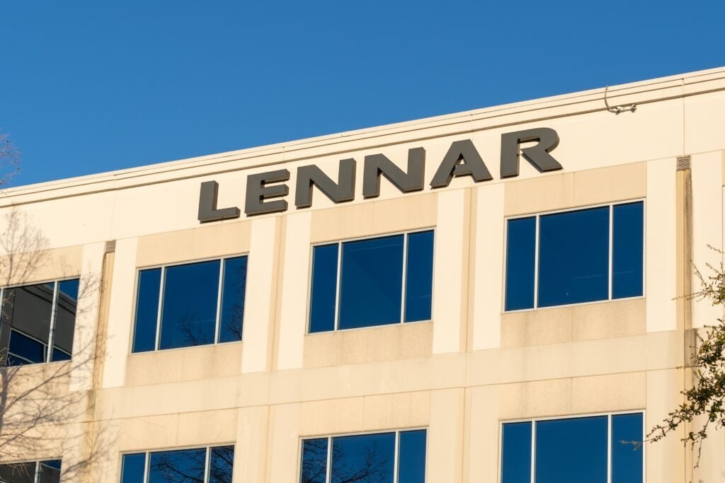 lennar-likely-to-report-lower-q3-earnings;-these-most-accurate-analysts-revise-forecasts-ahead-of-earnings…
