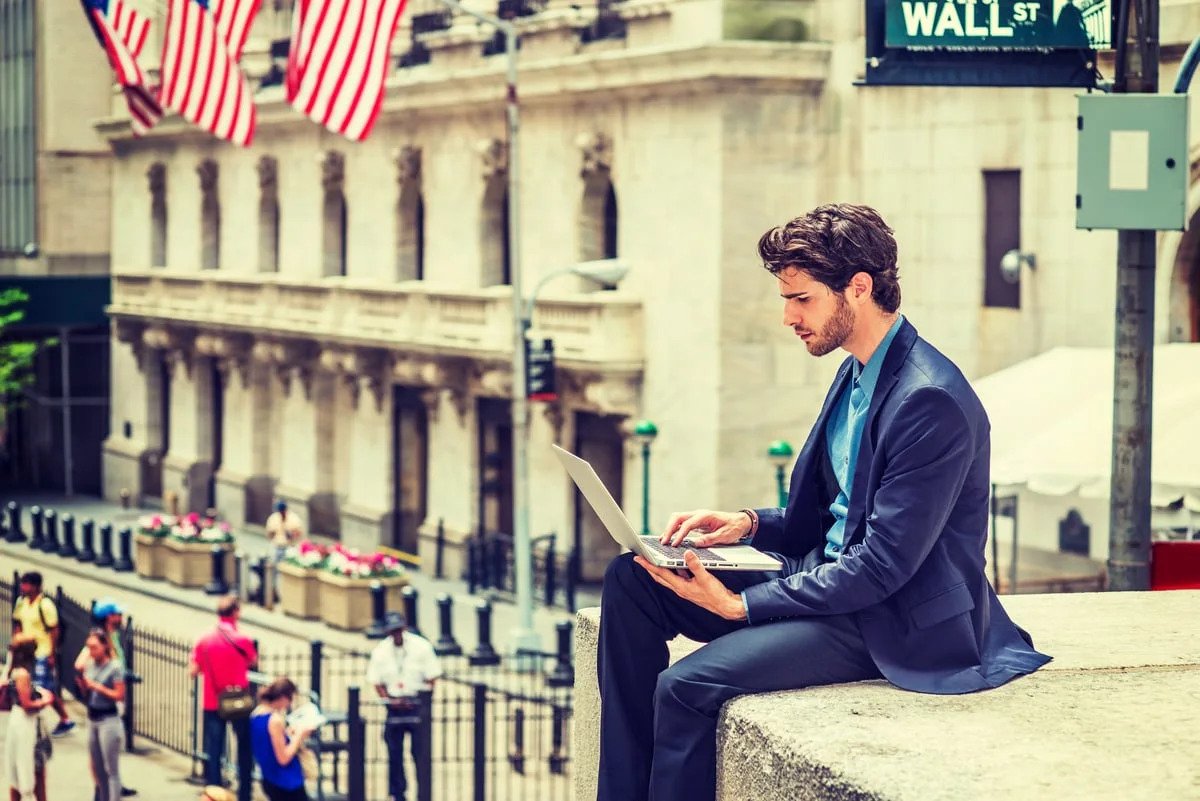 history-says-investing-in-the-stock-market-during-a-bear-market-is-the-smartest-move-you-can-make-here’s-why.