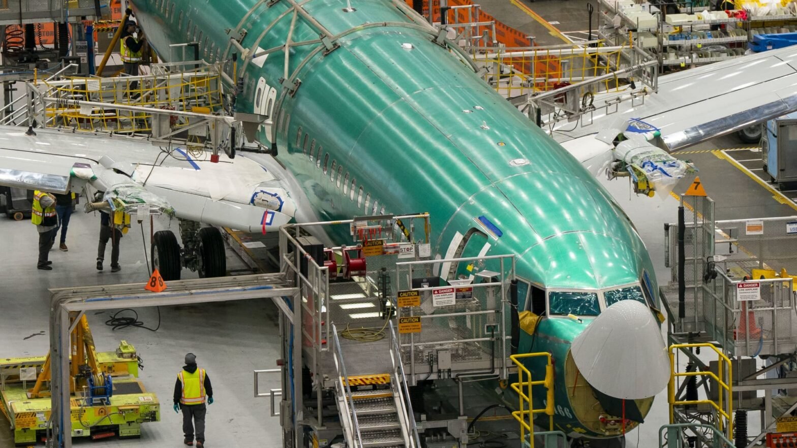 what-must-happen-for-boeing-stock-to-get-unstuck.-the-company-needs,-at-least,-to-do-its-part