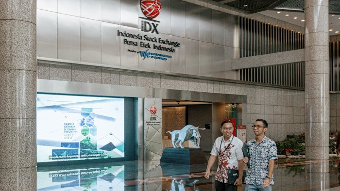 world’s-worst-performing-market-slashes-minimum-price-for-stocks