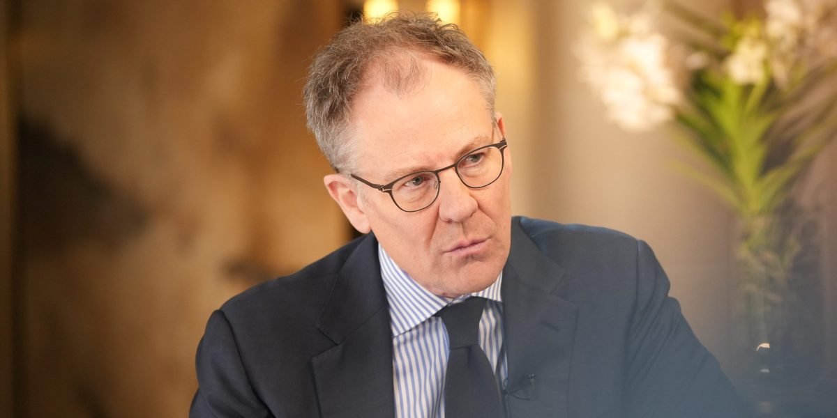 the-economist-who-coined-the-phrase-‘magnificent-7’-says-the-very-thing-that-made-them-extraordinary-is-under-threat