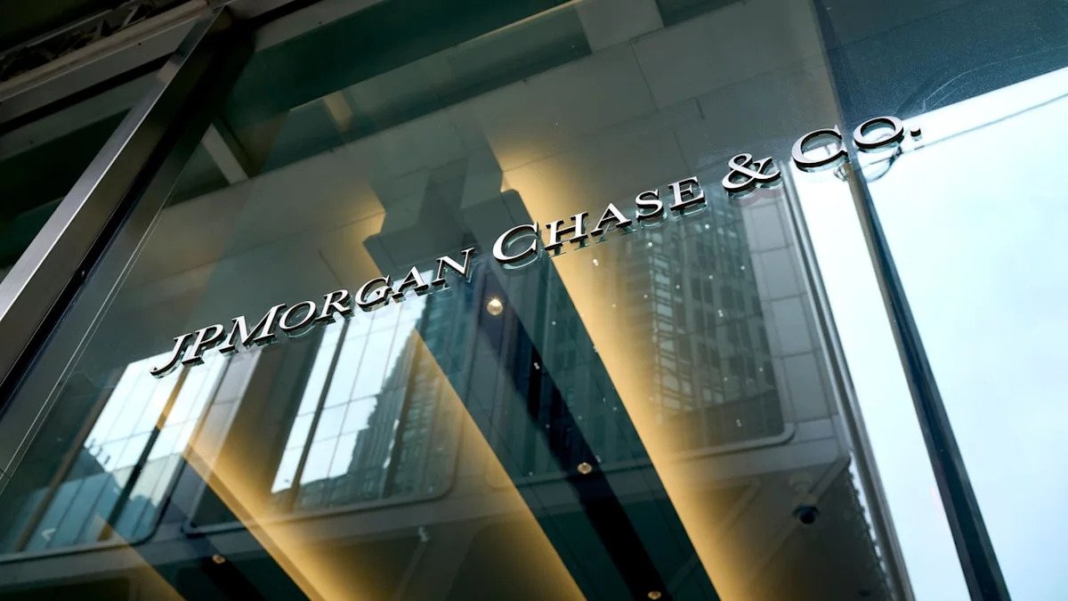 jpmorgan-market-intelligence-desk-goes-bullish-on-tech-stocks