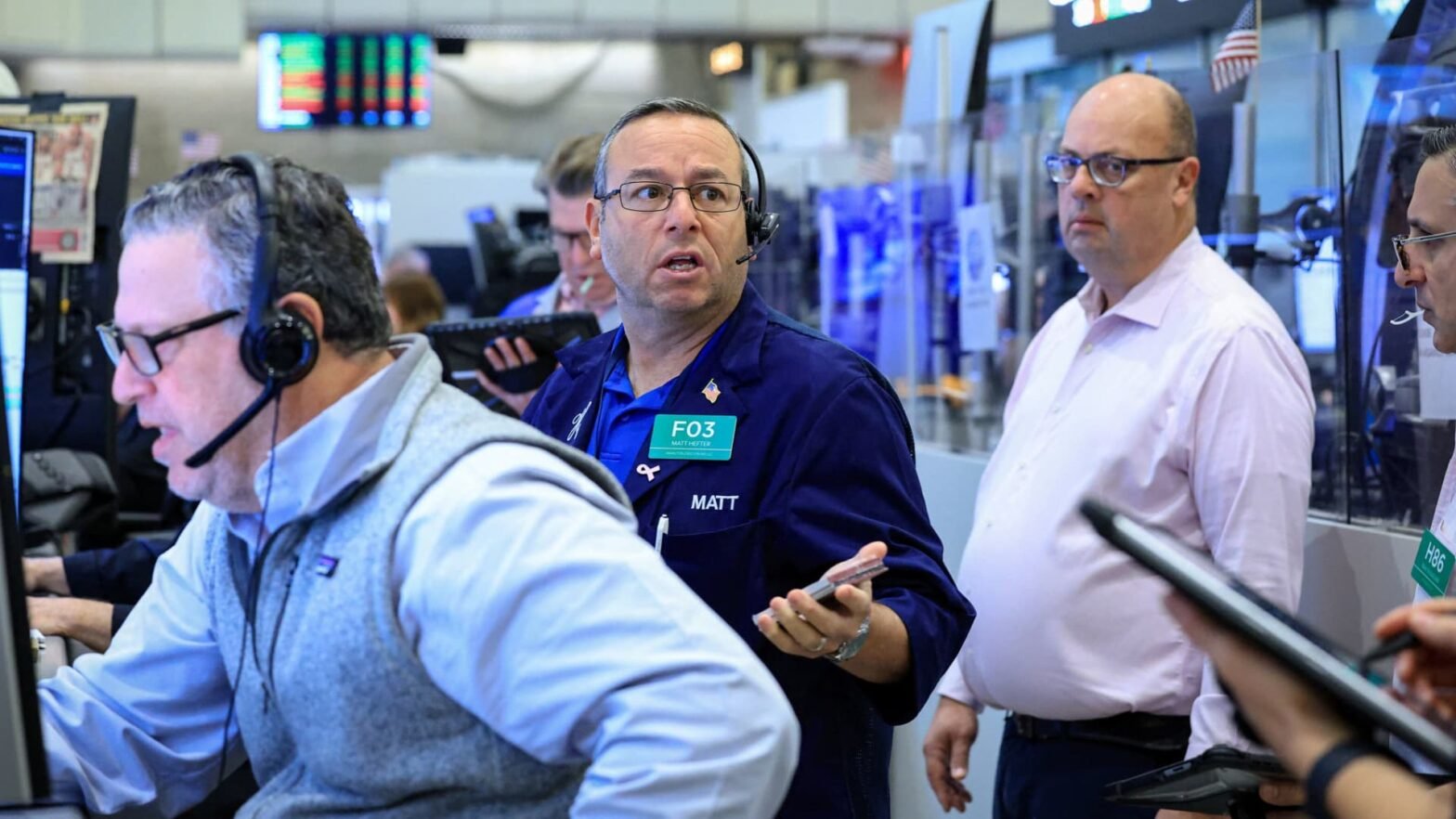 stock-futures-inch-higher-as-traders-weather-latest-rise-in-treasury-yields:-live-updates
