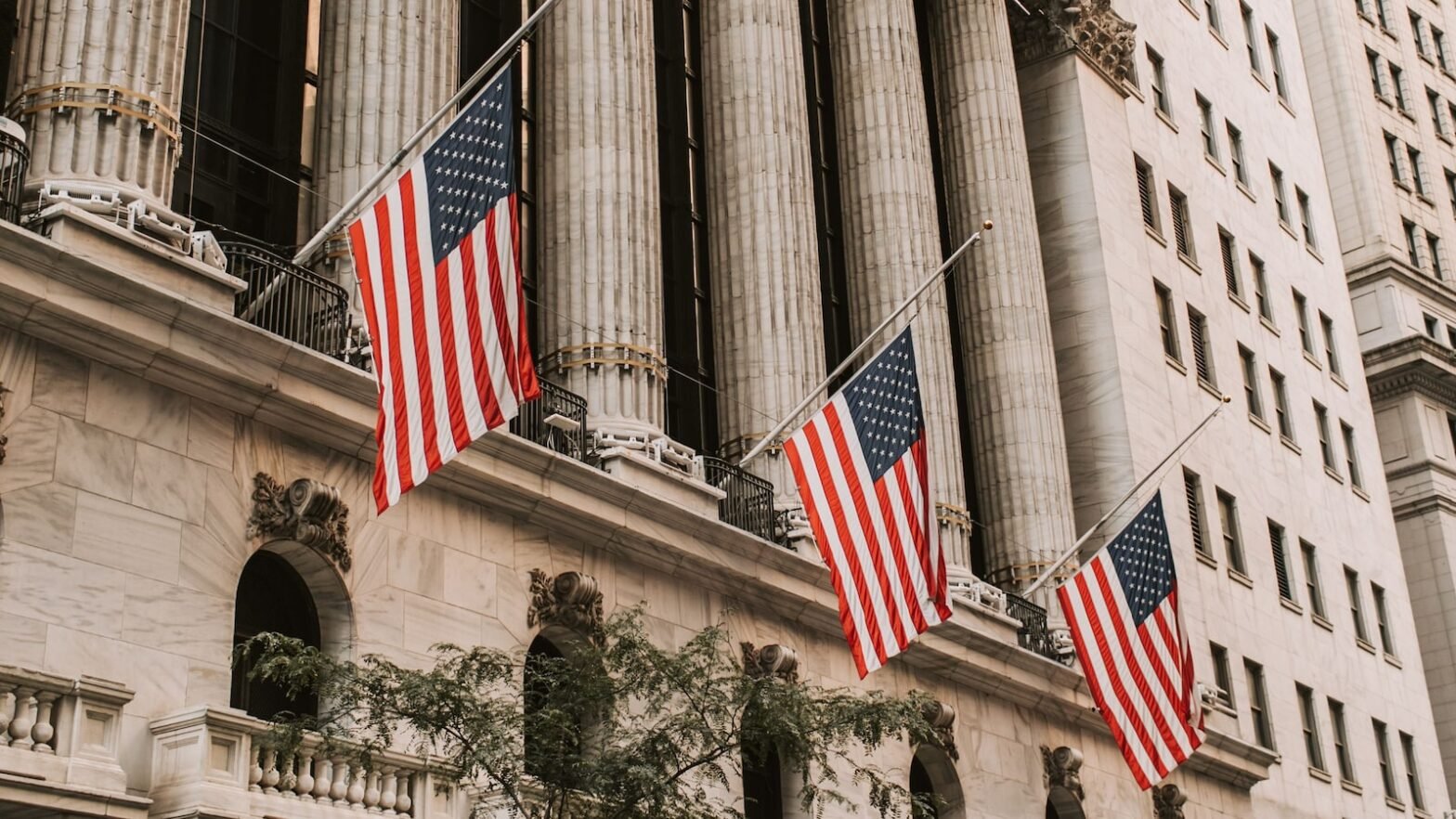 us-stock-market-today:-dow,-nasdaq,-s&p-500-jump-as-slower-inflation-eases-fed-bets