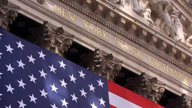 stock-wallstreet2-031317-shutter