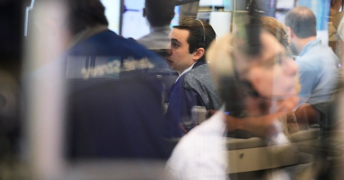 us.-futures-mixed-with-brent-crude-bouncing-back-above-us$100-a-barrel-and-bond-yields-soaring
