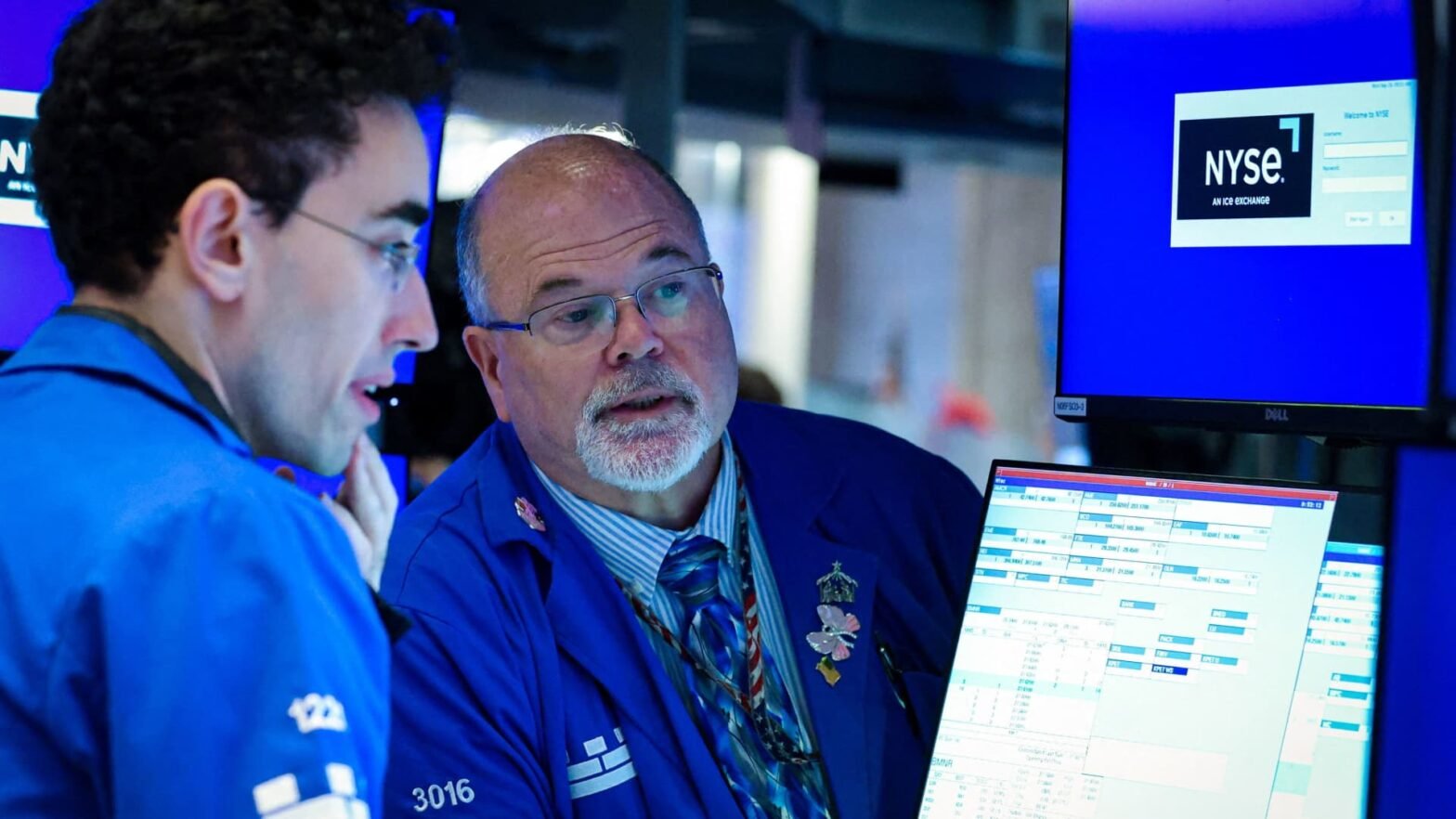 stock-futures-are-little-changed-as-september-jobs-report-looms:-live-updates