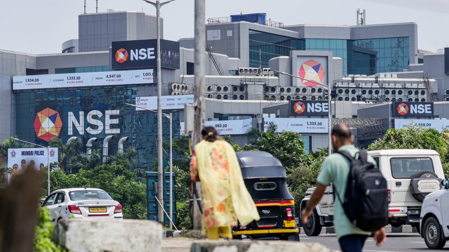 indian-economy-is-growing-fast.-why-aren’t-stock-market-returns-keeping-up?