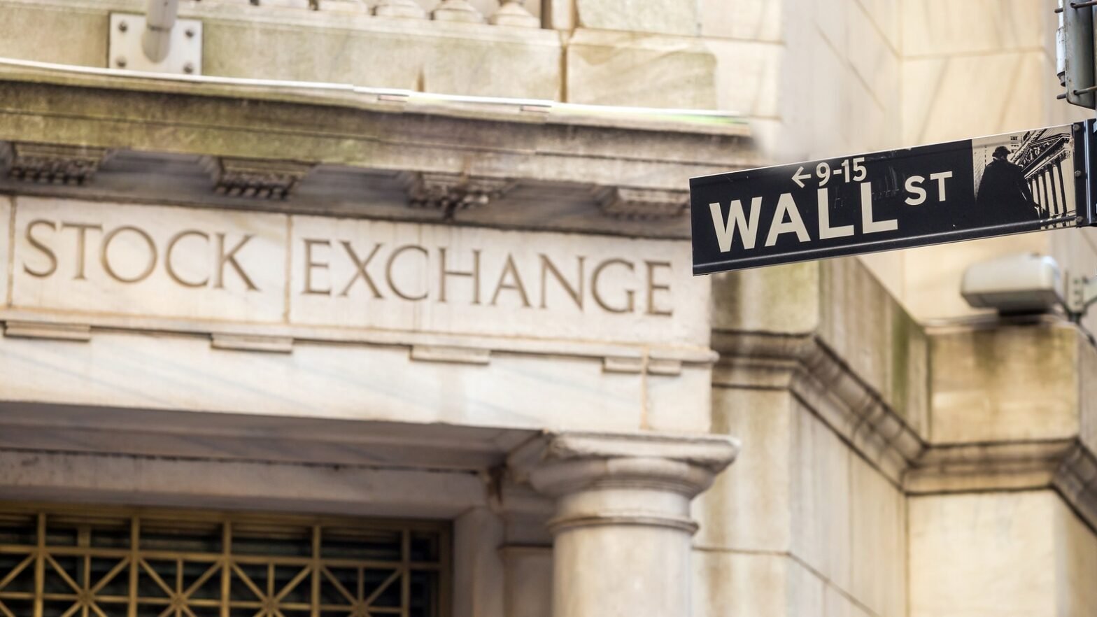 s&p-global-stock-and-moody’s-shares-for-investors-watching-market-volatility