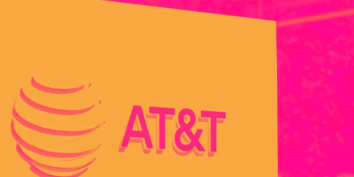 why-at&t-(t)-shares-are-getting-obliterated-today