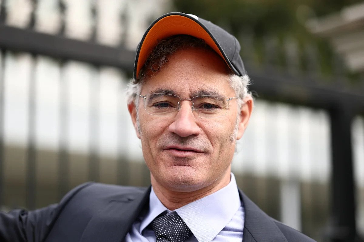 palantir-hits-record-as-its-next-ai-market-gets-awkward