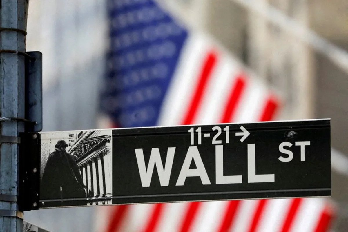 s&p-500,-dow-futures-inch-up-before-inflation-data;-bank-results-in-focus