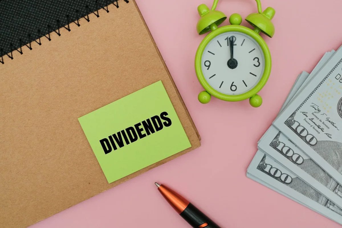 4-big-dividends-with-ex-dates-days-away:-buy-before-the-window-closes