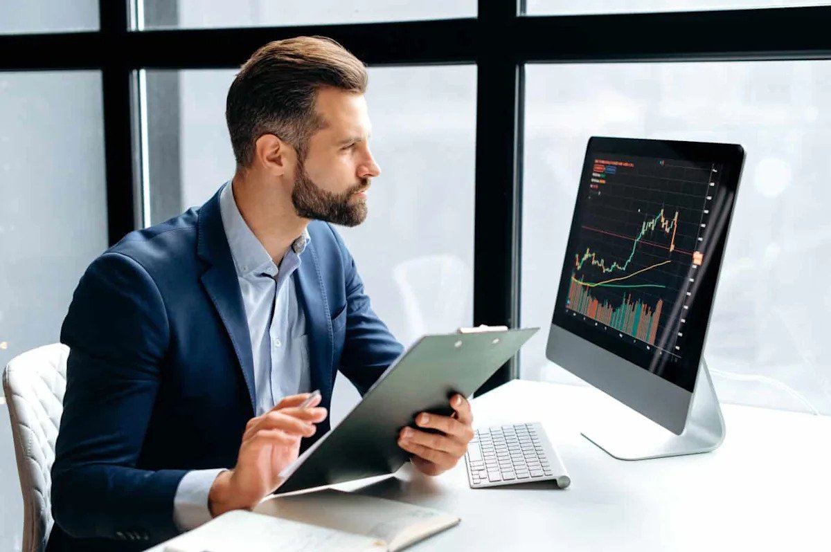 three-etfs-that-refuse-to-rank-stocks-by-size.-each-picks-winners-a-different-way