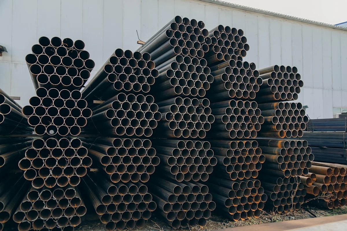 steel-dynamics-earnings-ahead:-what-past-reactions-say-about-the-stock
