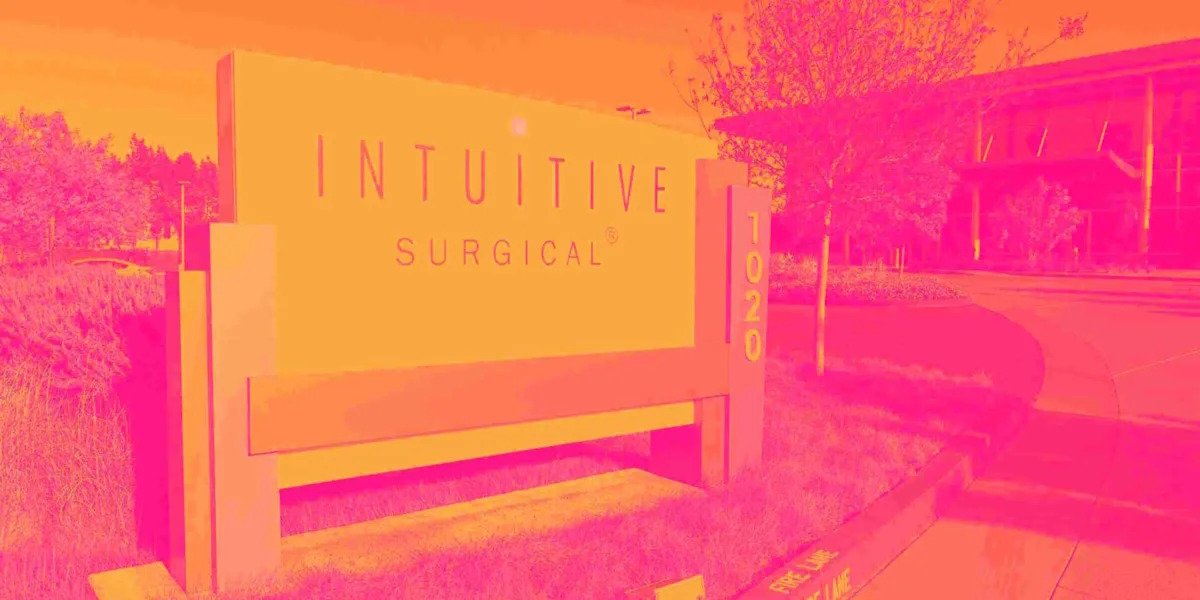 intuitive-surgical-earnings:-what-to-look-for-from-isrg