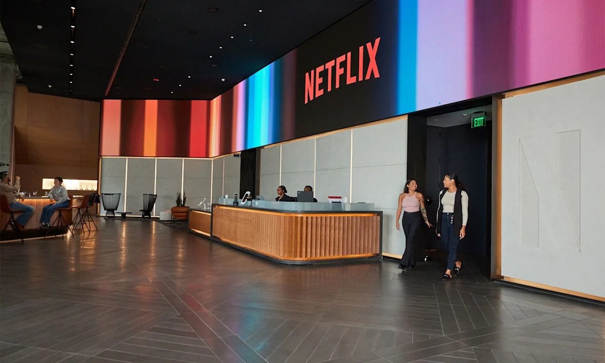 1-reason-why-netflix-stock-looks-oversold
