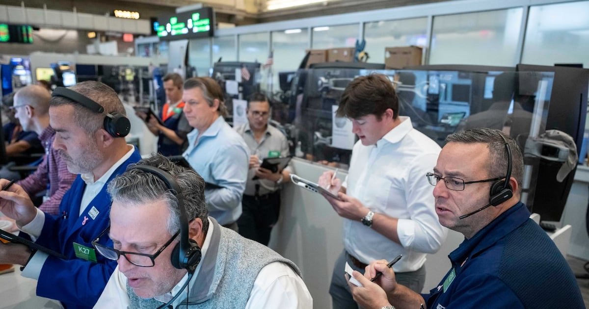 us.-futures-mostly-higher-as-wall-street-digests-earnings-from-spacex,-netflix