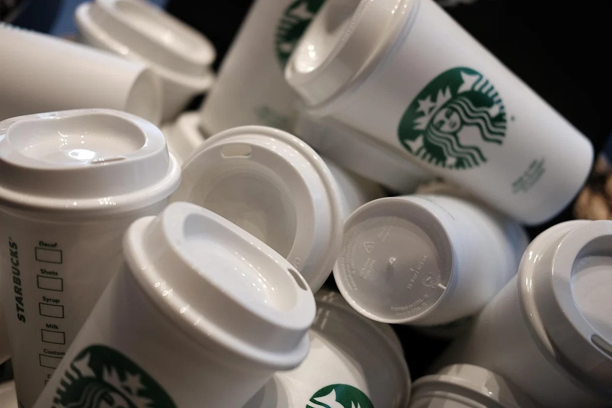could-starbucks-stock-survive-a-sales-slowdown?