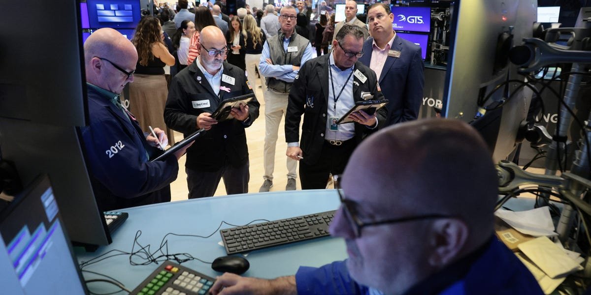 stock-market-today:-dow-plunges-as-oil-prices-surge-back-toward-wartime-peaks
