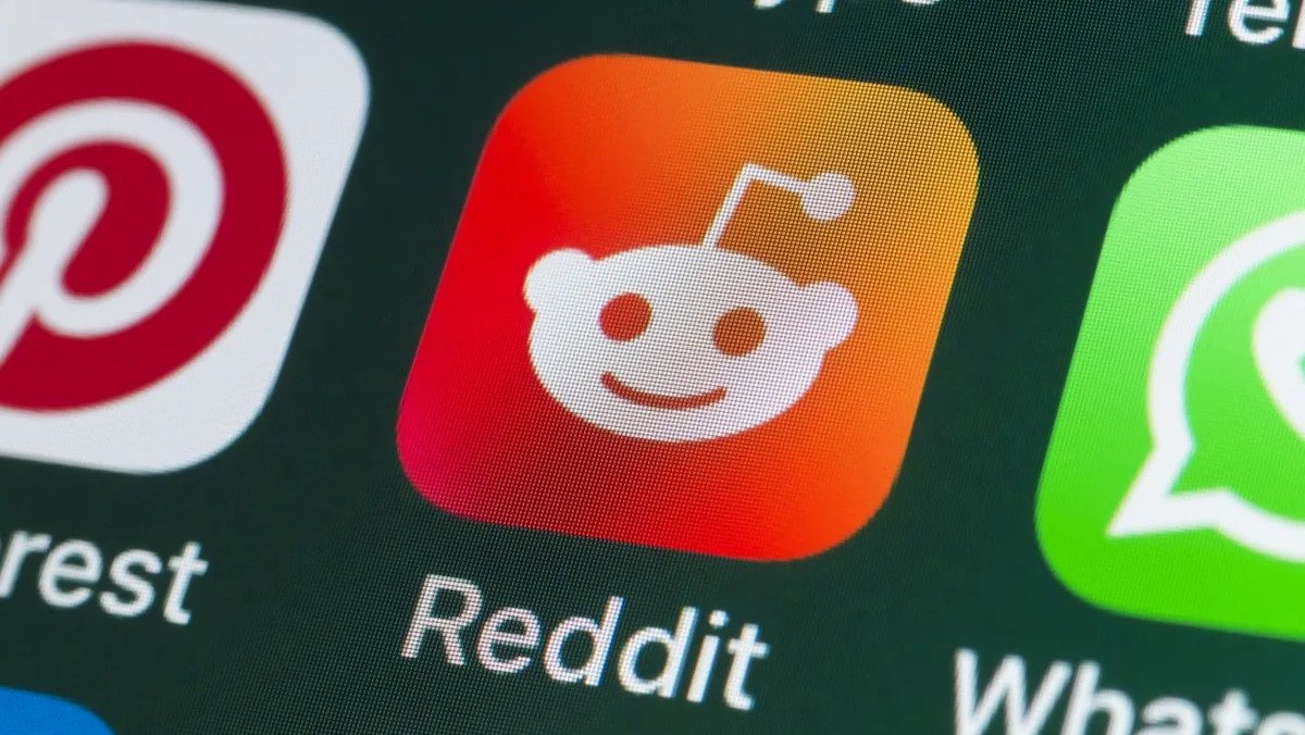 can-‘reddit-max’-save-rddt-from-slower-growth-guidance-on-oct.-29?