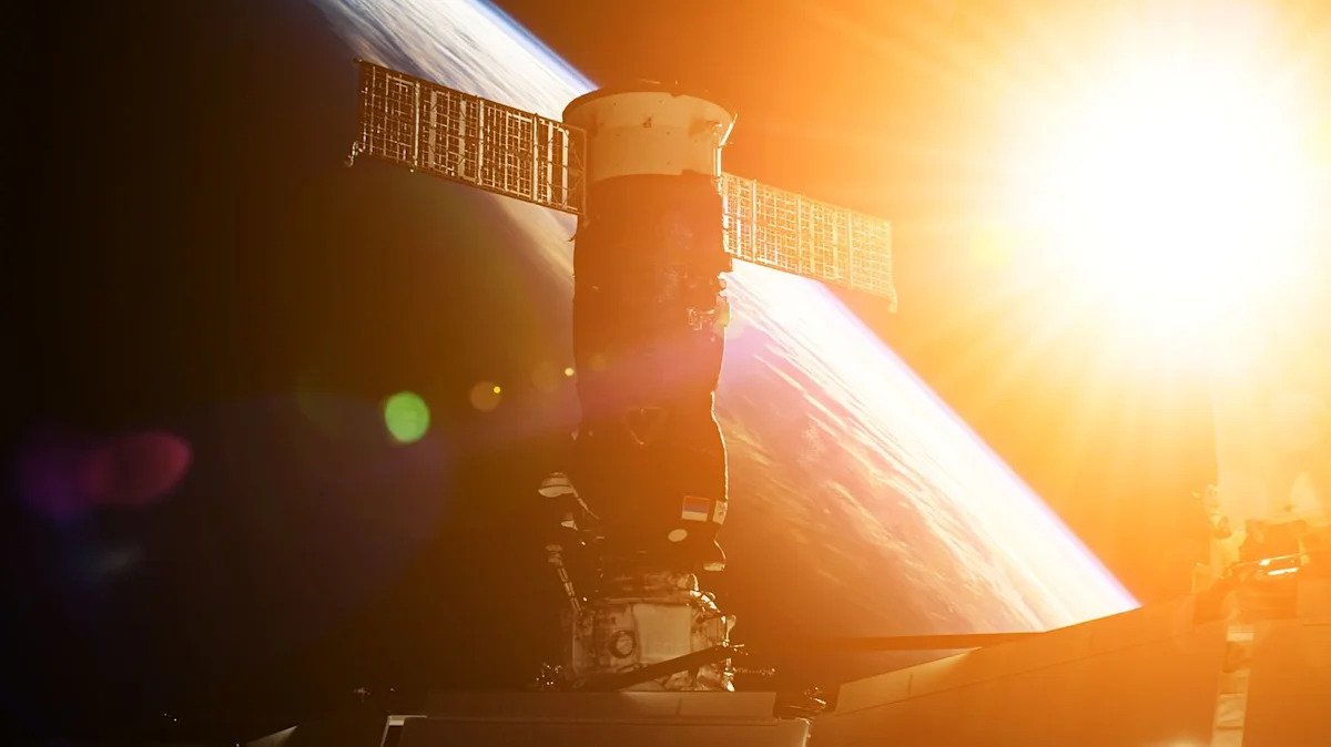 spacex-could-weather-a-recession-but-its-stock-might-not-here’s-why.