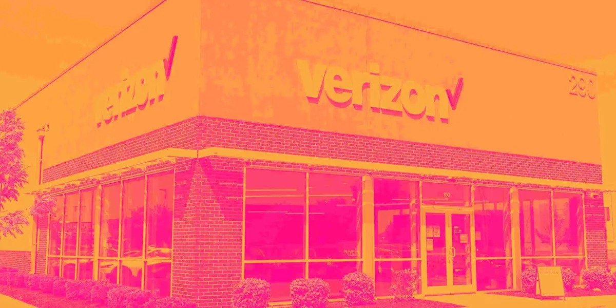 why-verizon-(vz)-stock-is-down-today