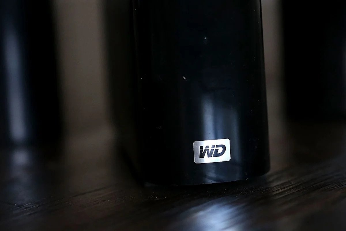 down-more-than-50%-from-its-high,-is-western-digital-stock-a-buy?