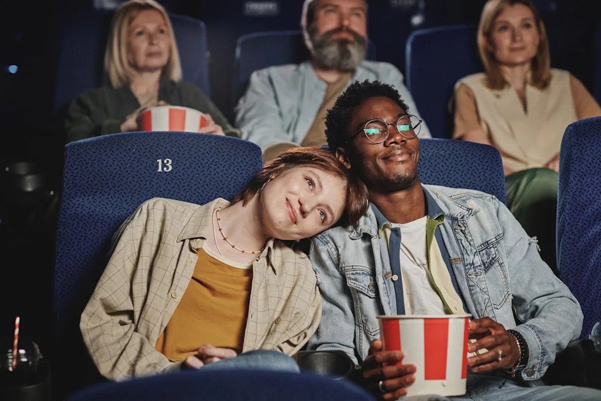 why-is-amc-stock-rising,-and-is-it-a-buying-opportunity?