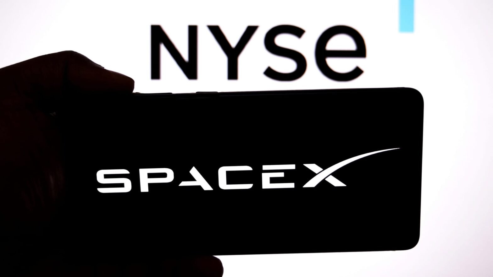 indian-investors-rush-to-nvidia,-spacex,-apple-as-local-trading-apps-roll-out-access-to-us.-stocks