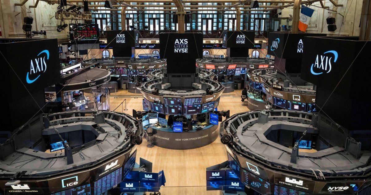 global-stock-markets-rise-as-investors-continue-to-bet-on-ai