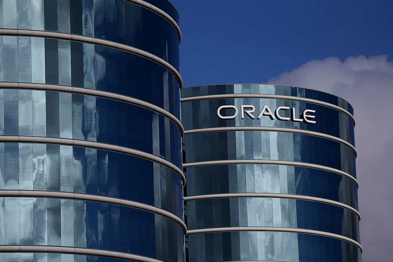 stock-market-today,-oct.-28:-oracle-surges-on-fiscal-2030-revenue-guidance-of-$225-billion